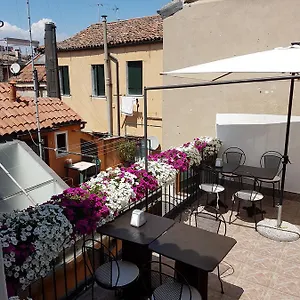 *** Affittacamere Al Portico Italia