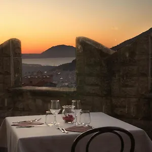 Castello Di Giuliano Hotel